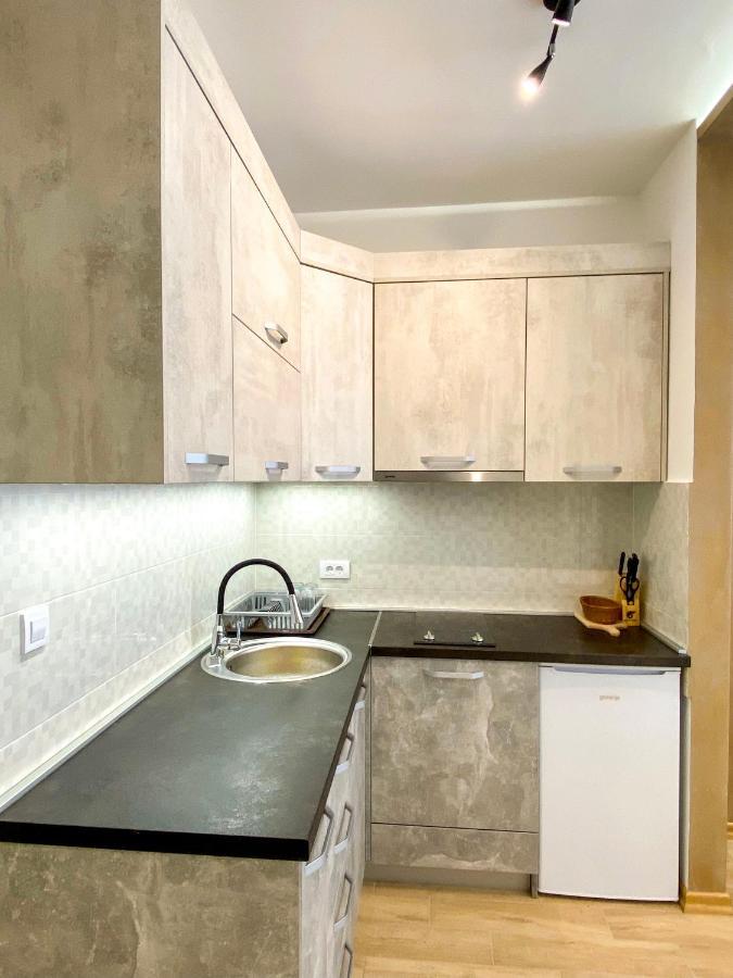 Lazar Bu2 Apartment