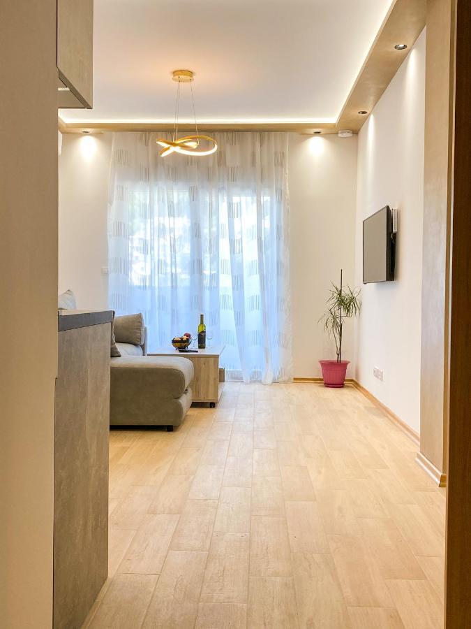 Lazar Bu2 Apartment